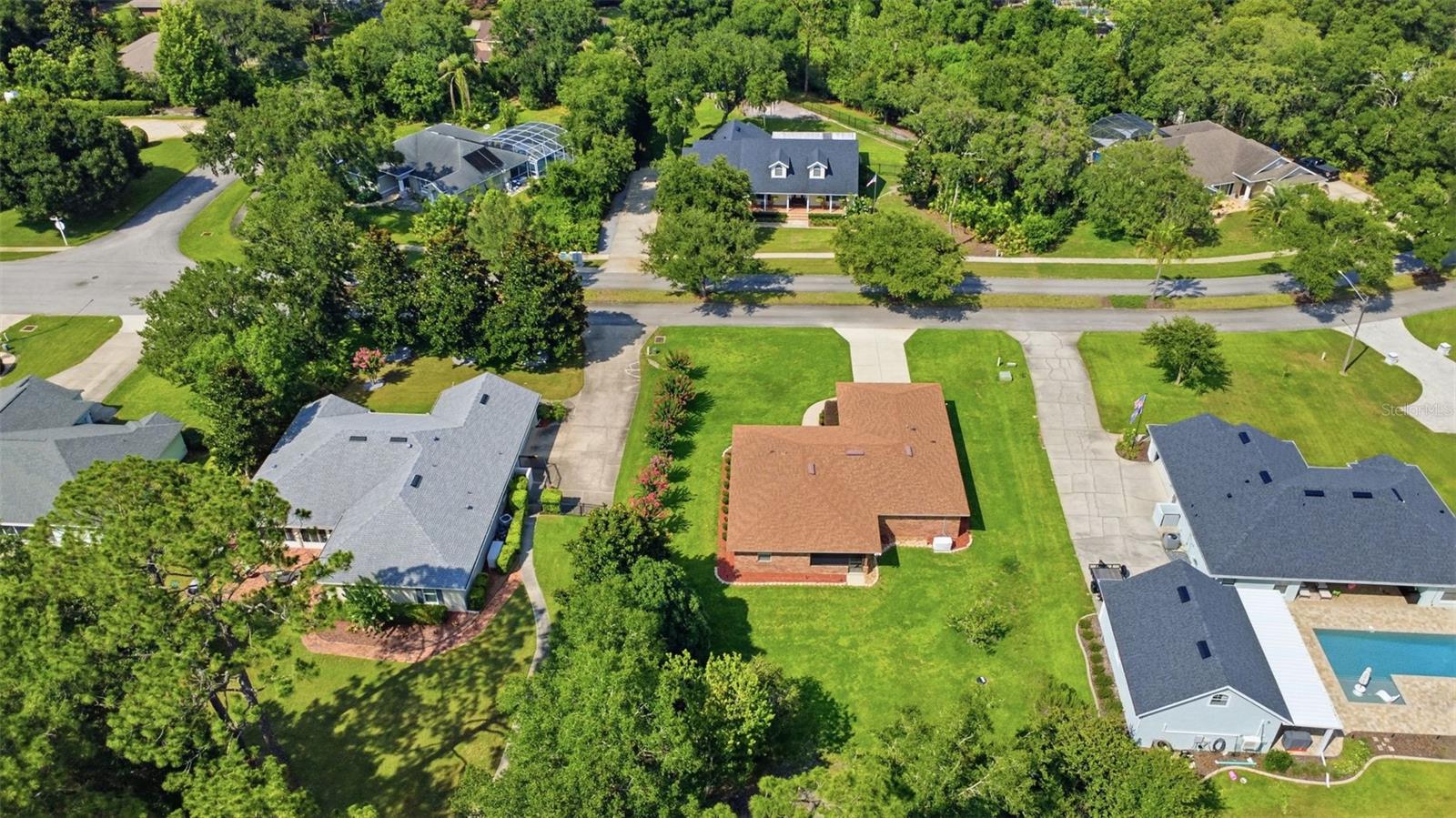 687 Winterberry Trl Property Photo 30