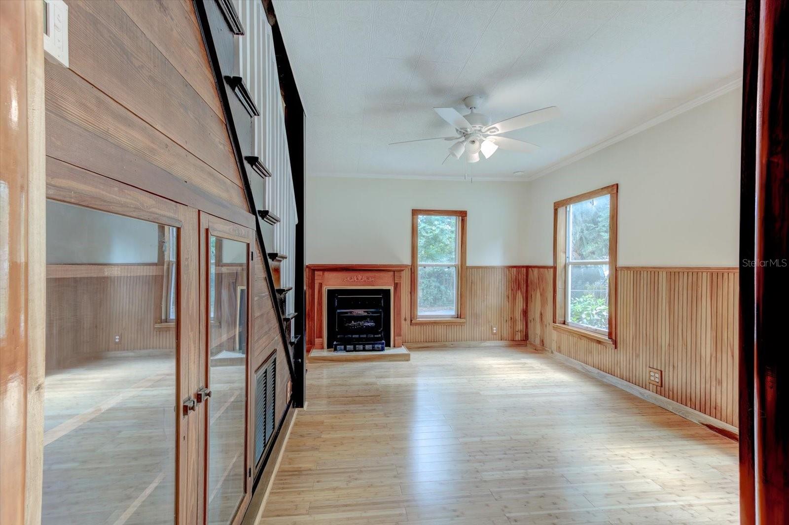 543 N Thorpe Ave Property Photo 33