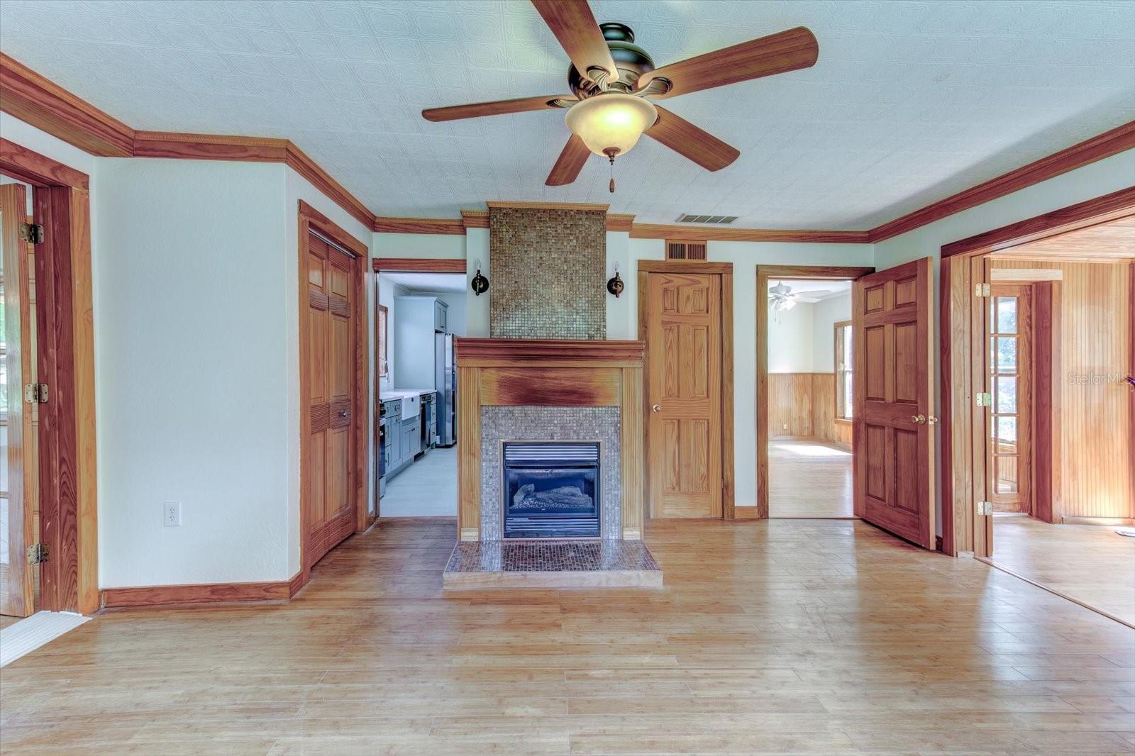 543 N Thorpe Ave Property Photo 39