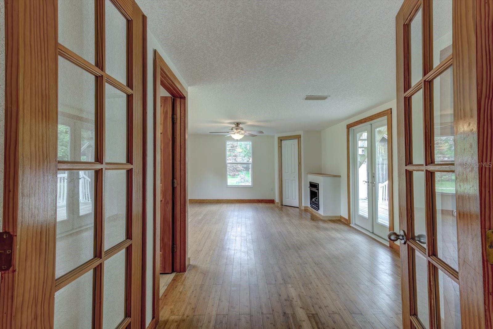 543 N Thorpe Ave Property Photo 41