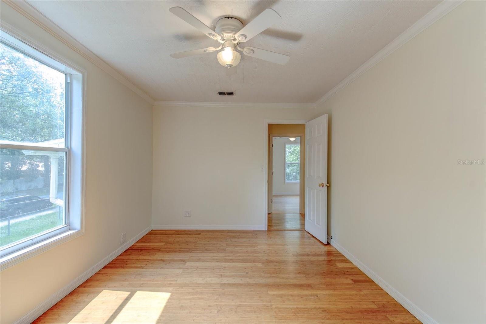 543 N Thorpe Ave Property Photo 49