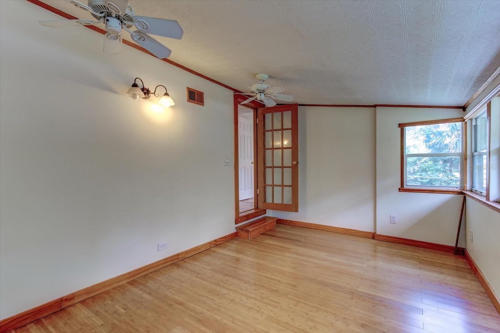 543 N Thorpe Ave Property Photo 51