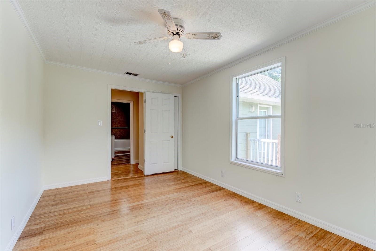 543 N Thorpe Ave Property Photo 56