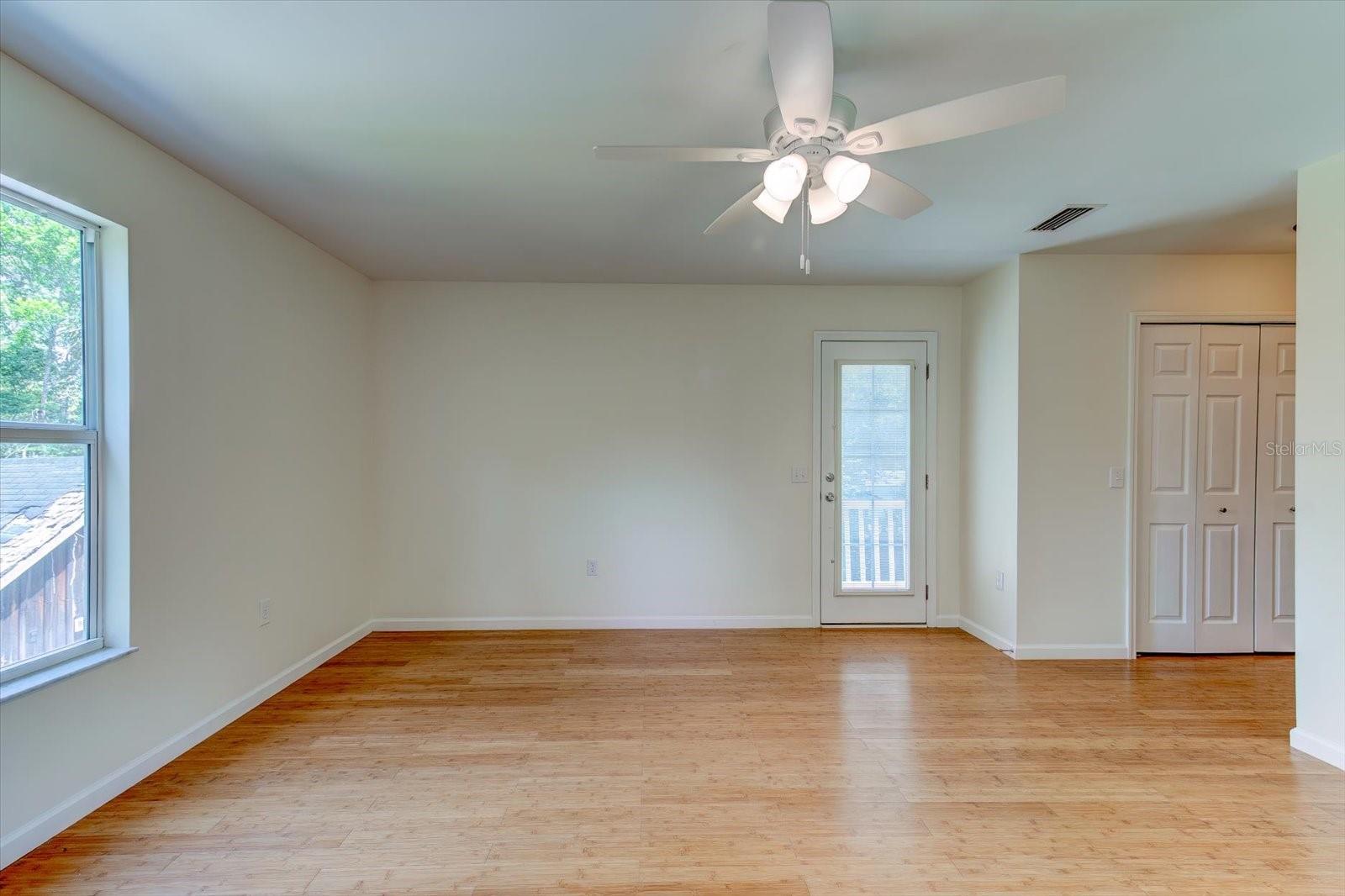 543 N Thorpe Ave Property Photo 65
