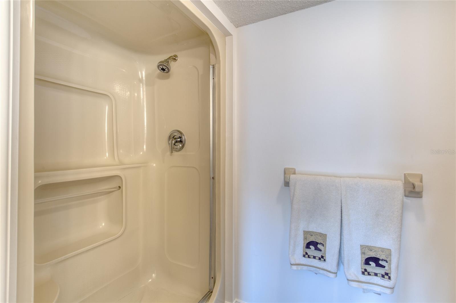 105 Deer Lake Cir Property Photo 19