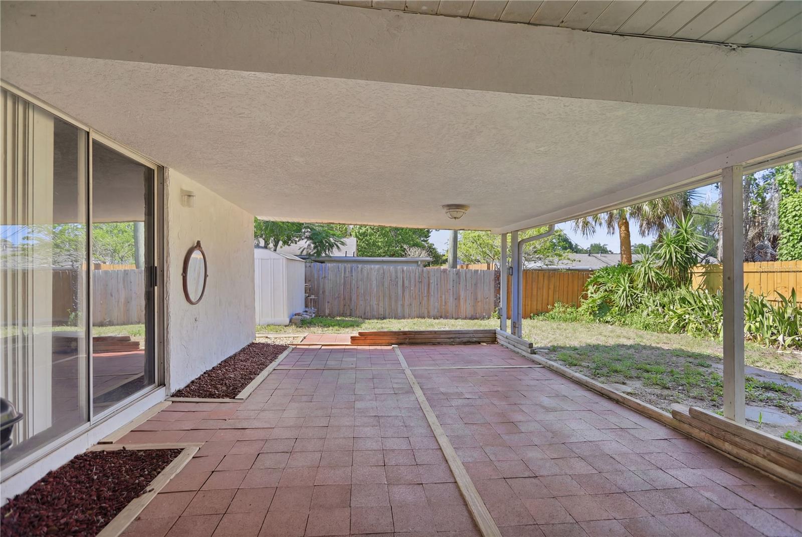 120 Valencia Rd Property Photo 17
