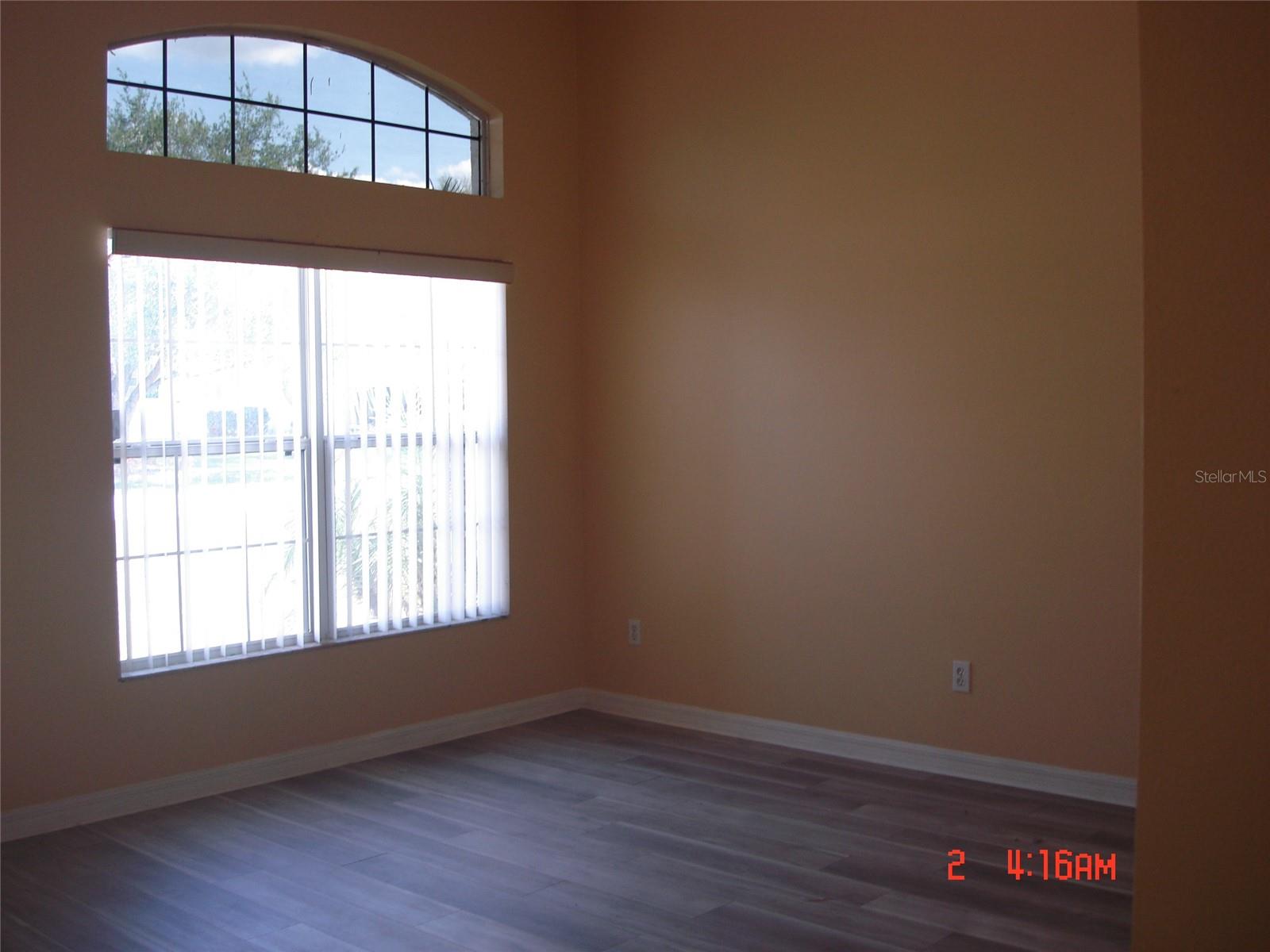 606 Alder Grove Dr Property Photo 2