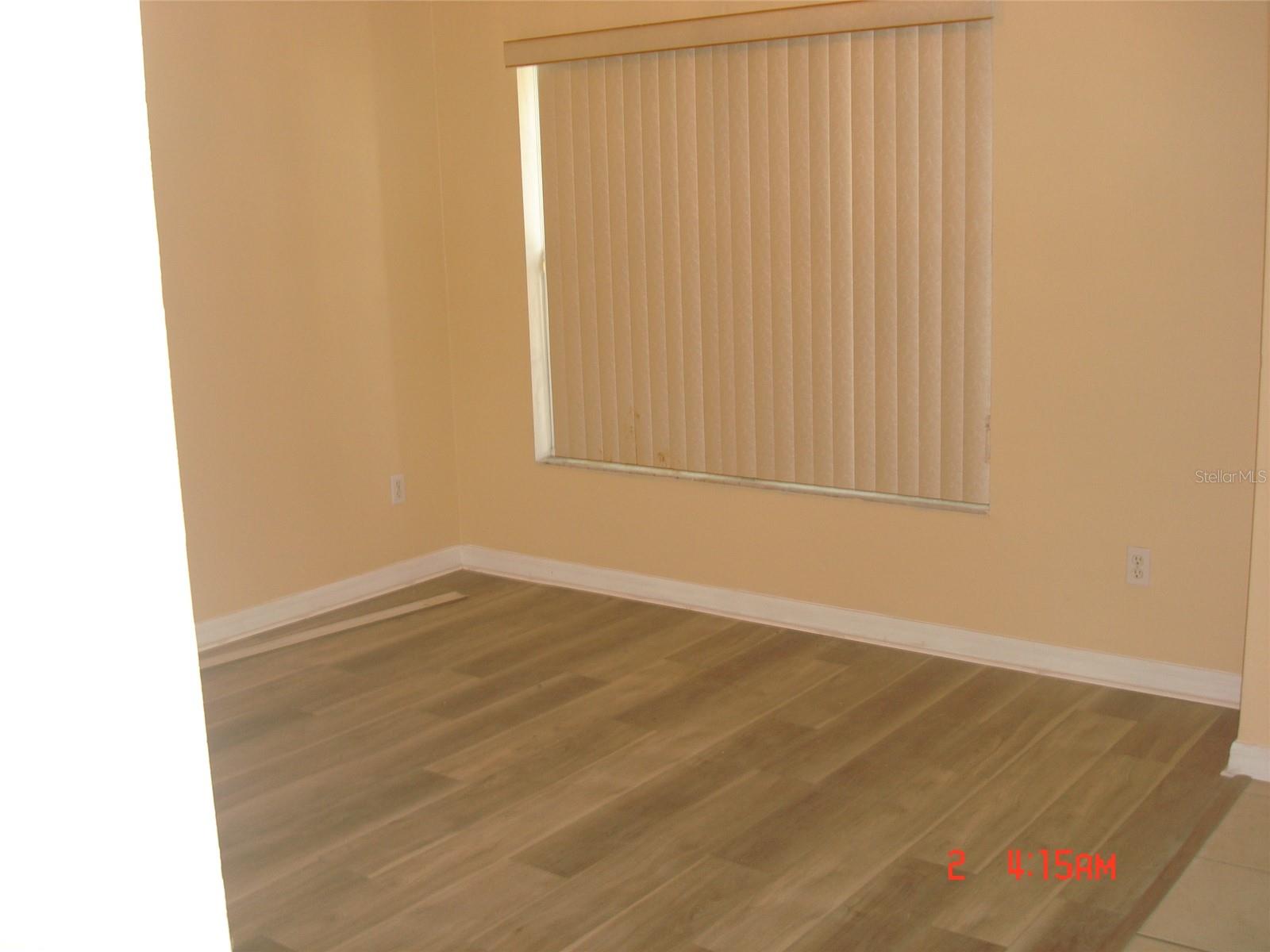 606 Alder Grove Dr Property Photo 3