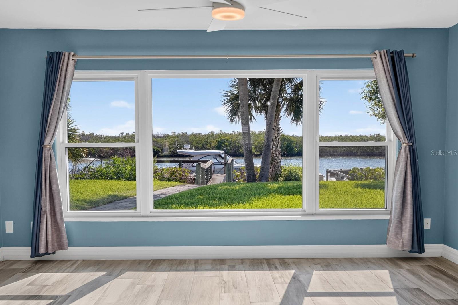 1136 Harbour Point Dr Property Photo 11