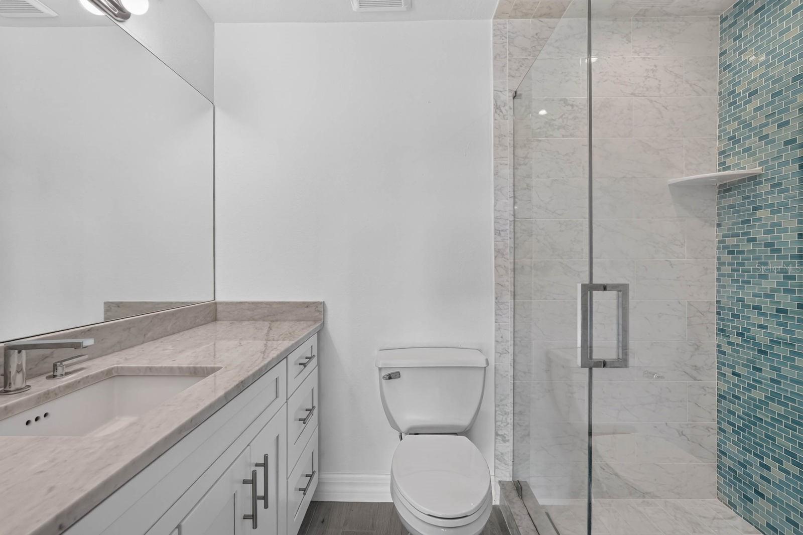 1136 Harbour Point Dr Property Photo 21