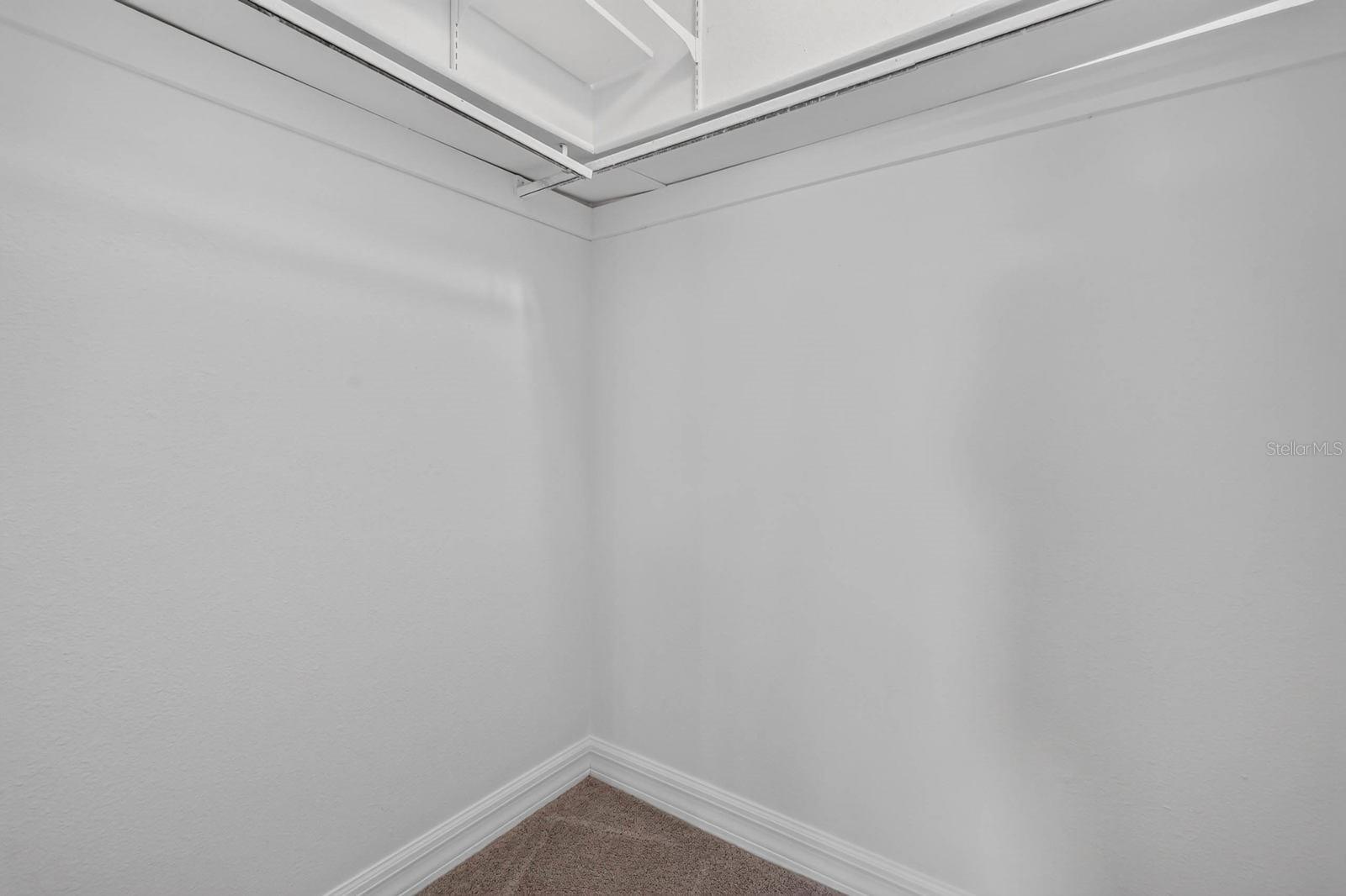 1136 Harbour Point Dr Property Photo 24