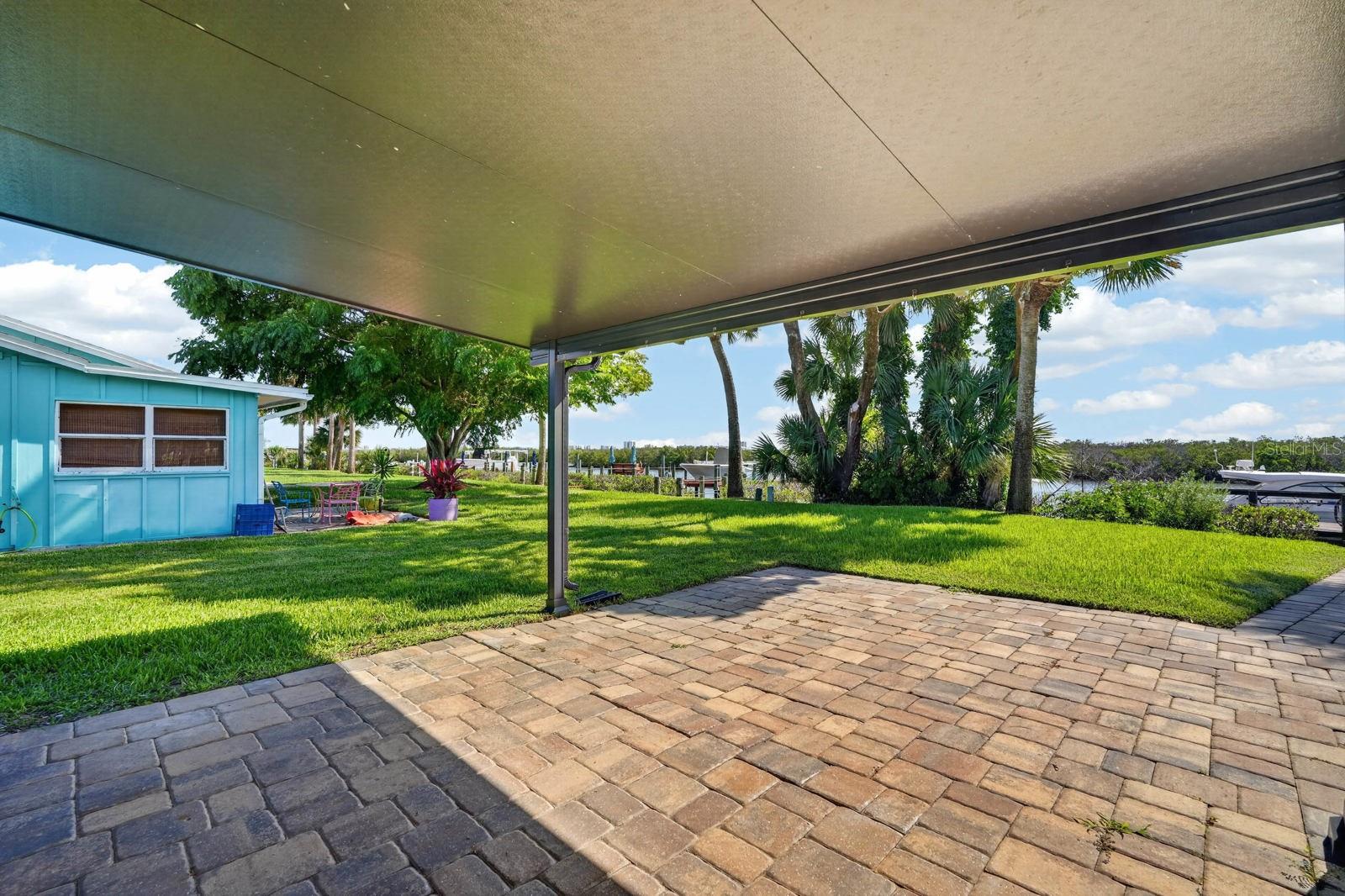 1136 Harbour Point Dr Property Photo 29
