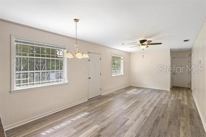 420 N Fairview Ave Property Photo 4