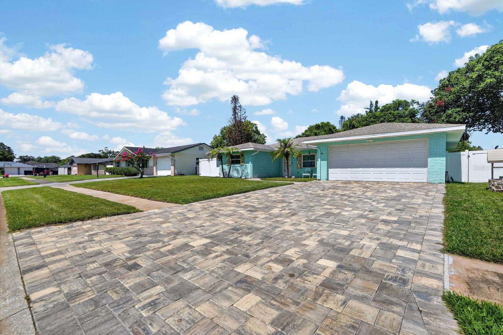 68 Raintree Dr Property Photo 6