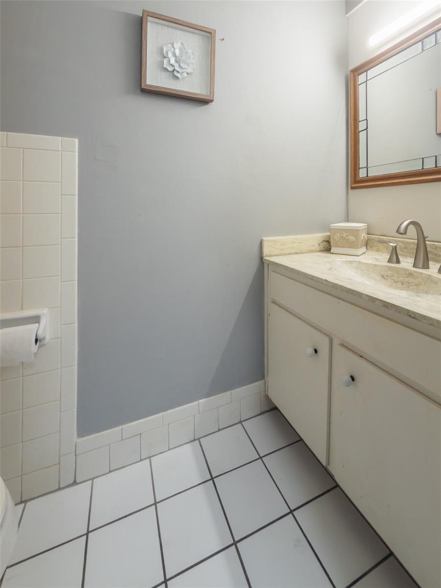 2446 Ne 7th St #57 Property Photo 18
