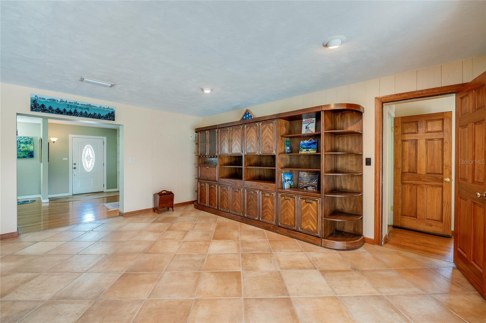 697 John Anderson Dr Property Photo 19