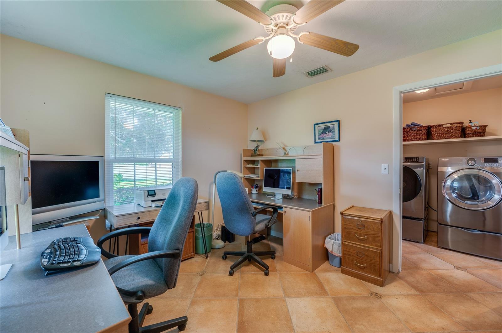697 John Anderson Dr Property Photo 25