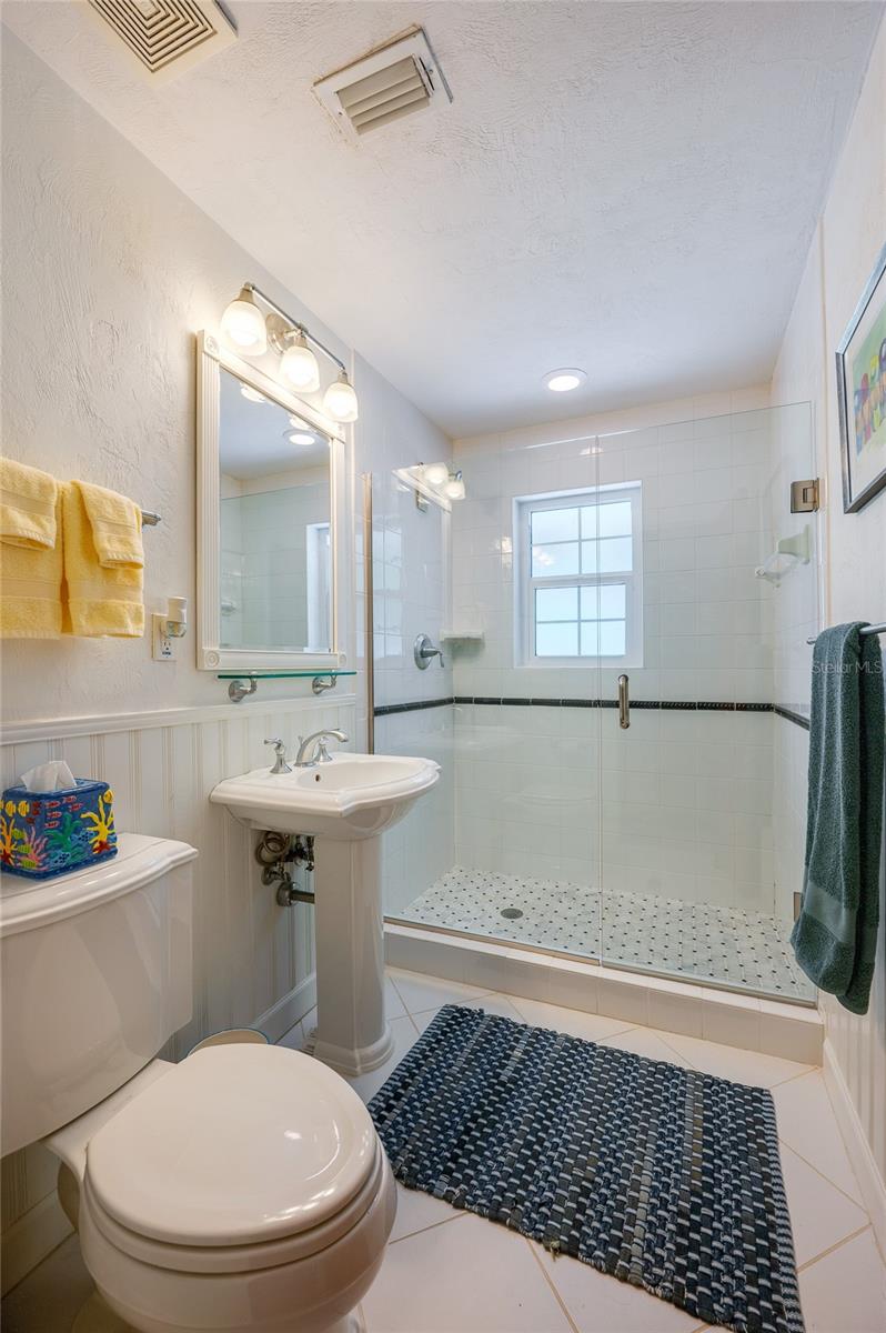 697 John Anderson Dr Property Photo 37