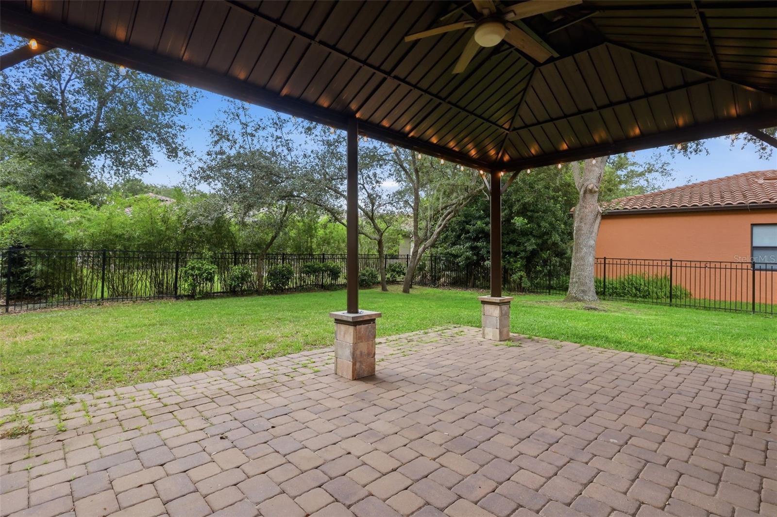 109 Elissar Dr Property Photo 4