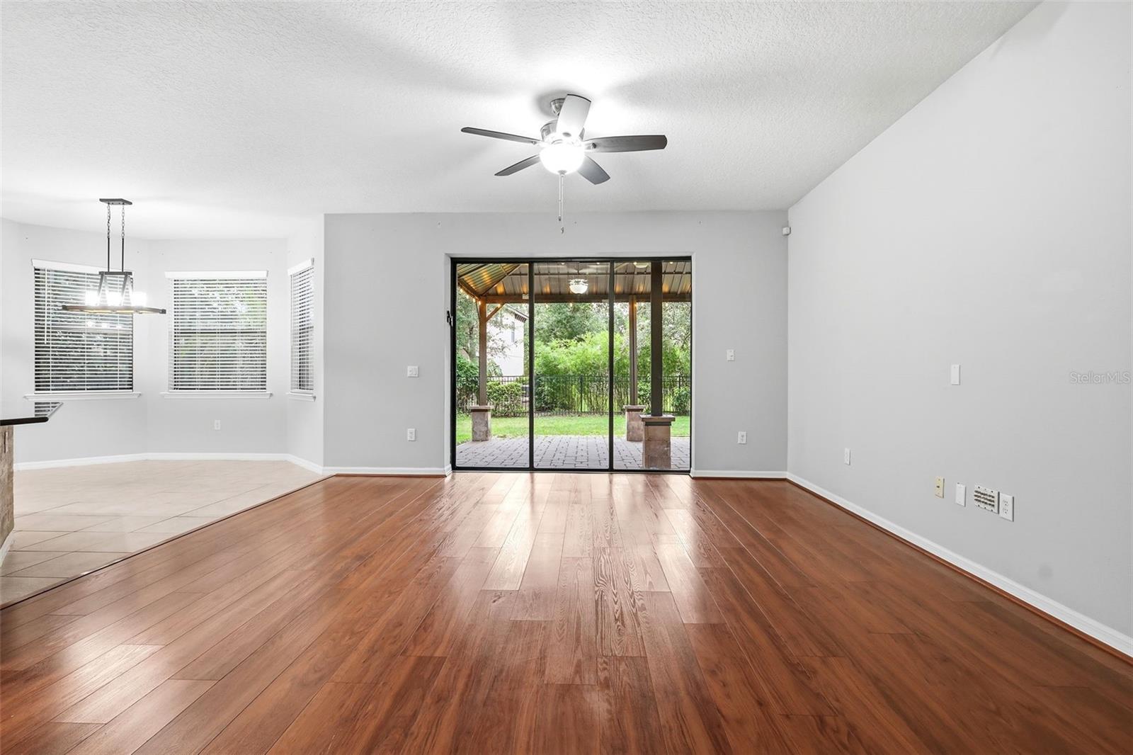 109 Elissar Dr Property Photo 14