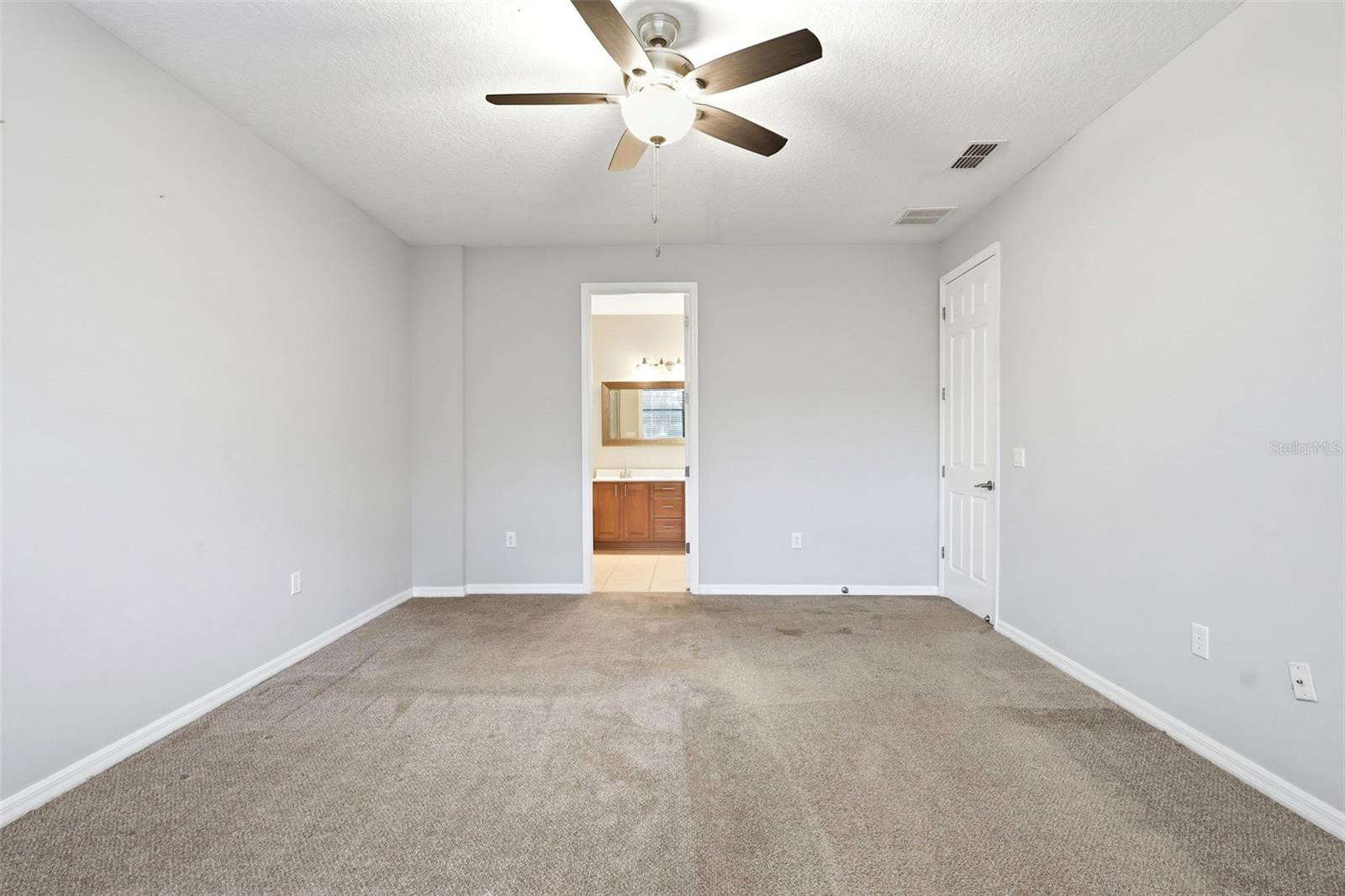 109 Elissar Dr Property Photo 28