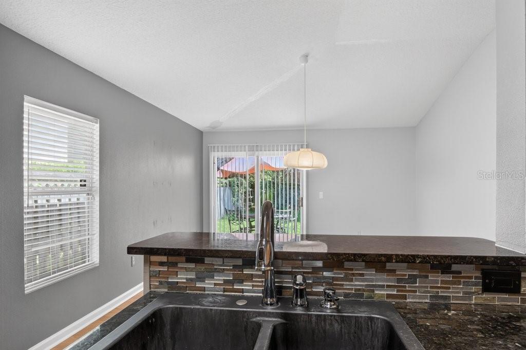828 Crystal Spring Way Property Photo 7