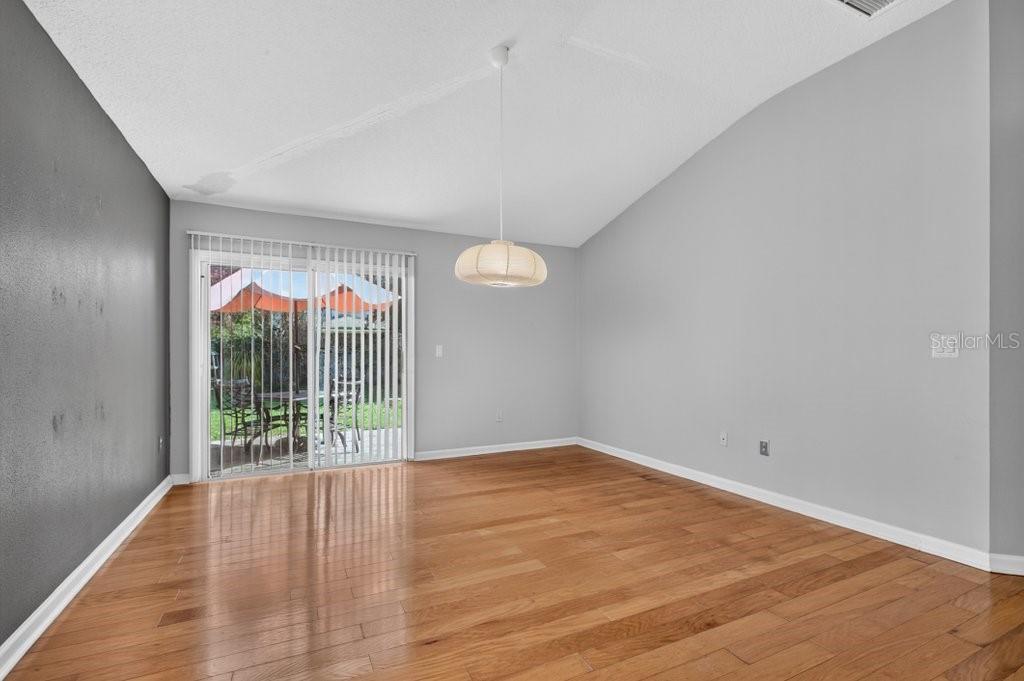 828 Crystal Spring Way Property Photo 9