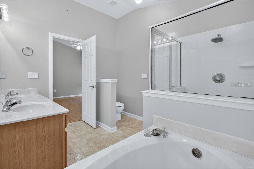 828 Crystal Spring Way Property Photo 18