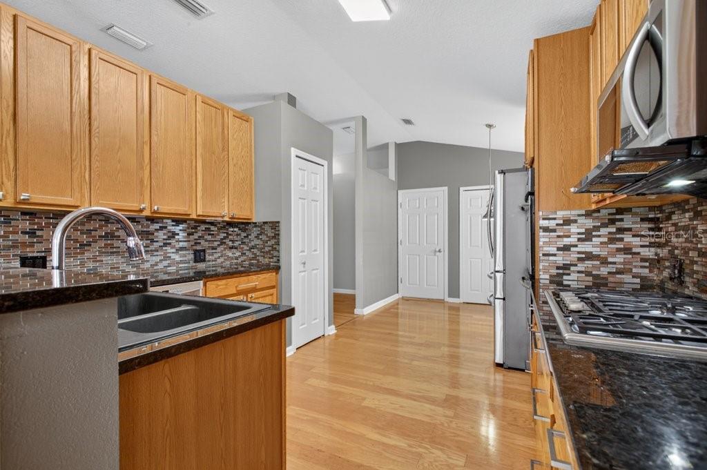 828 Crystal Spring Way Property Photo 45