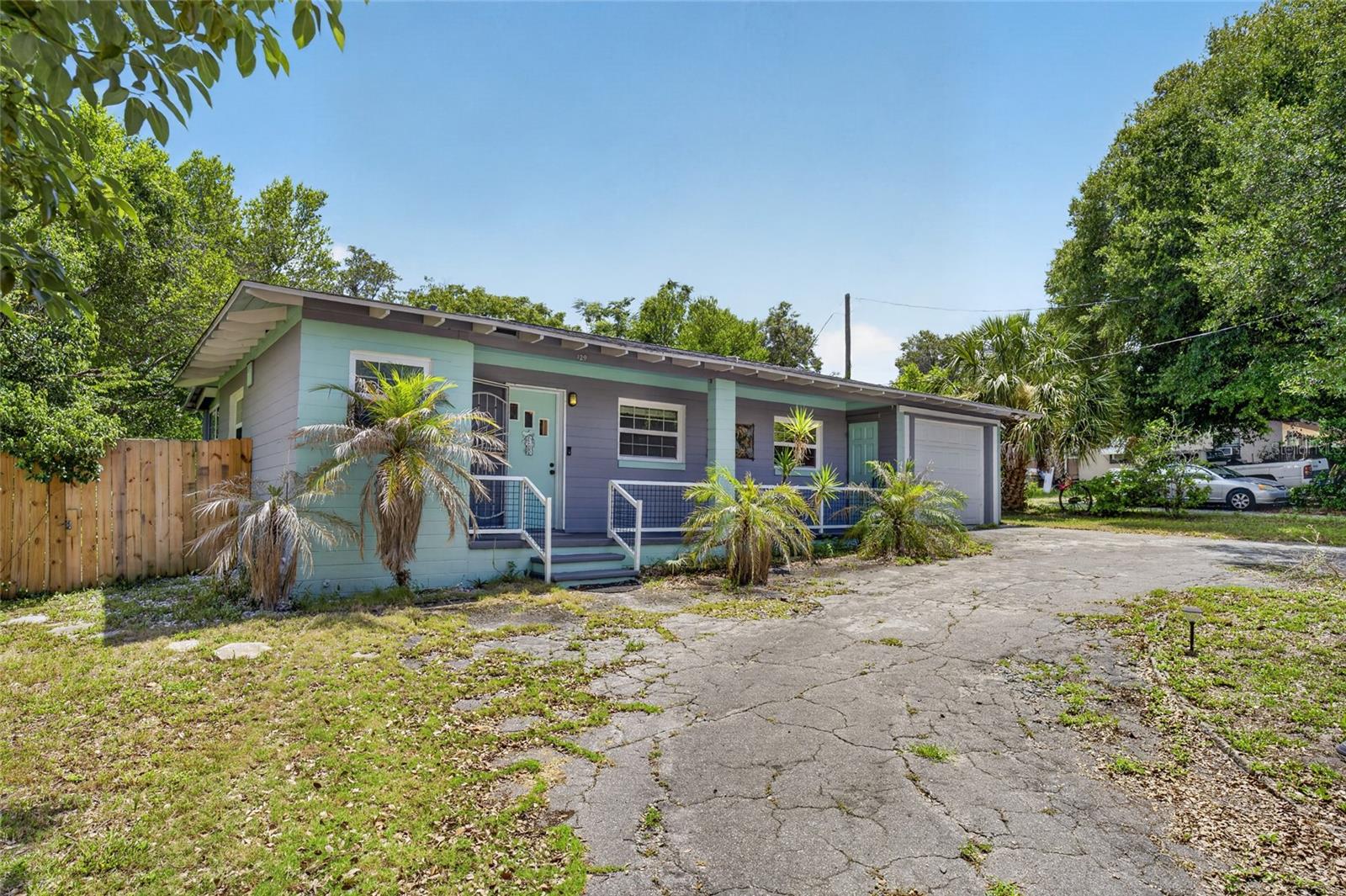 129 COLOMBA RD Property Photo 1