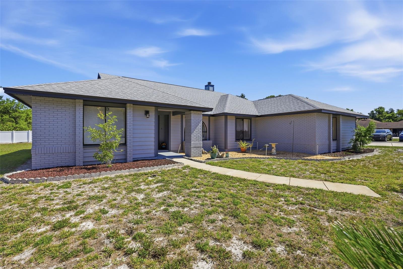 168 Community Dr Property Photo 3