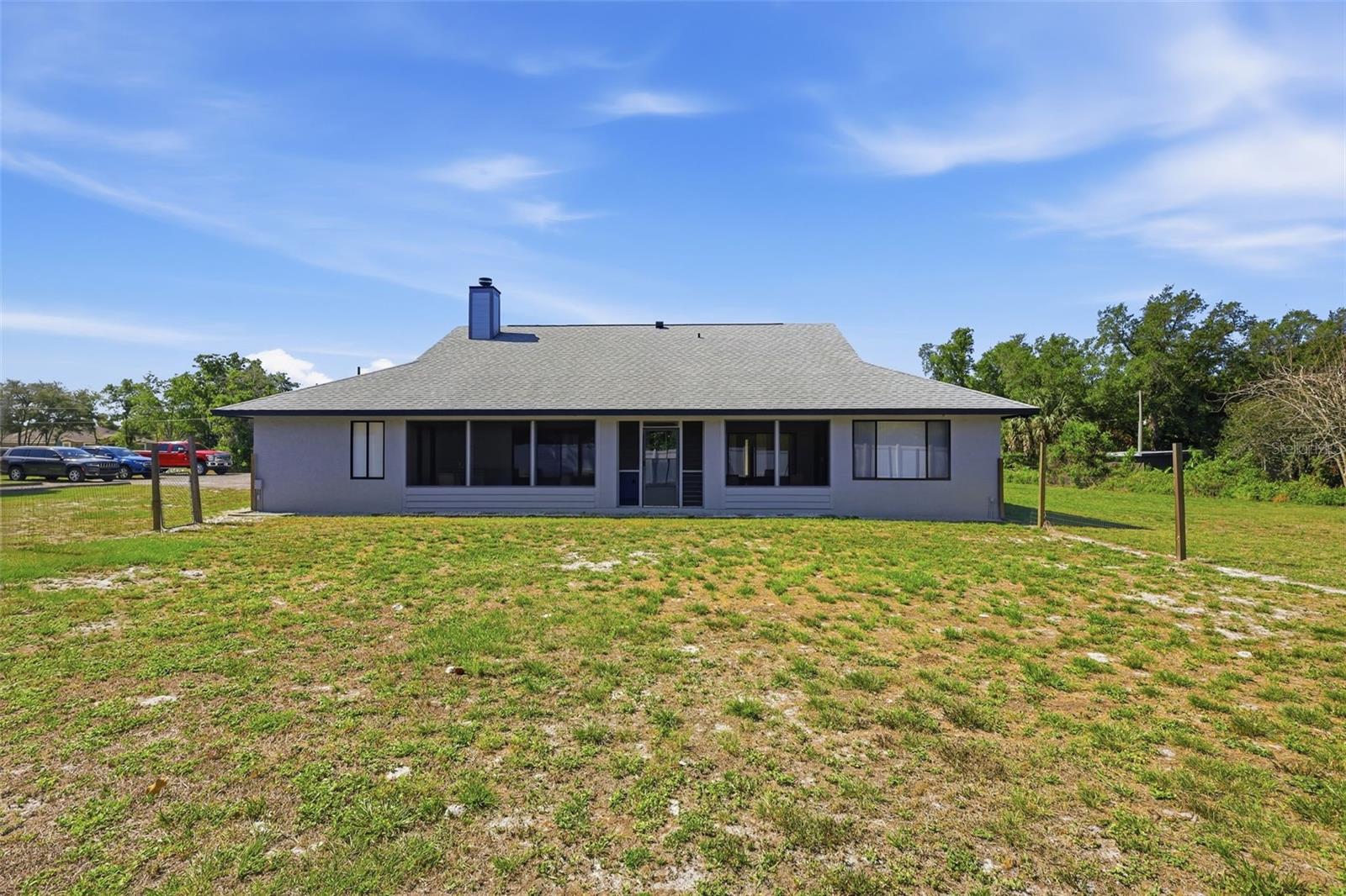 168 Community Dr Property Photo 4