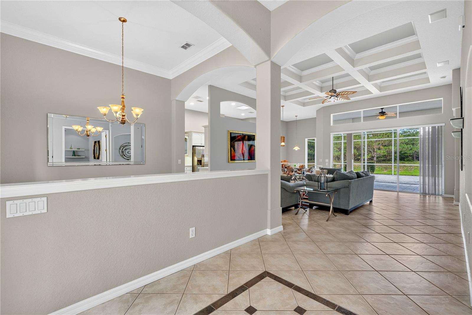 1435 Dolph Cir Property Photo 14