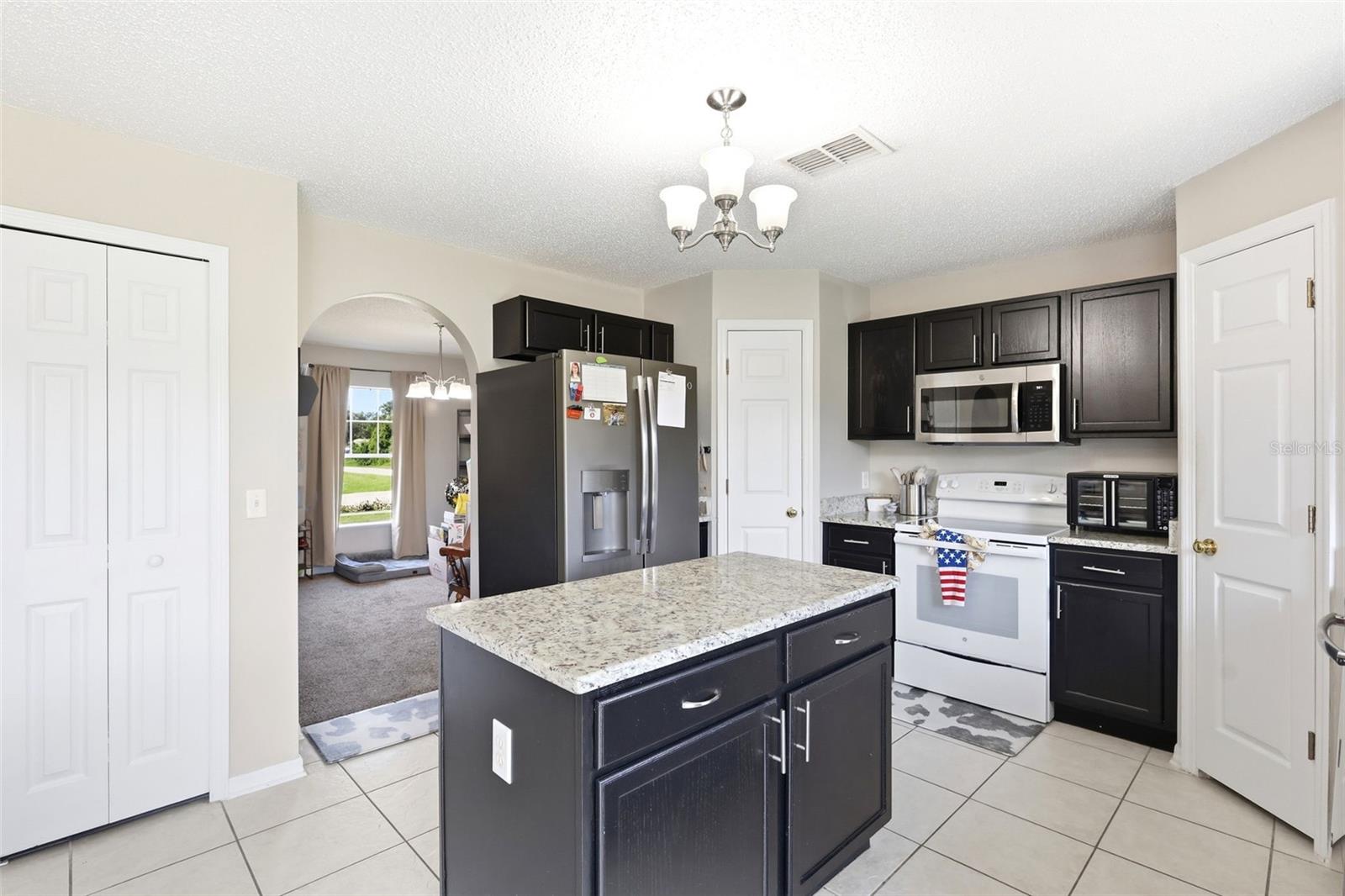 2678 Beckwith St Property Photo 5