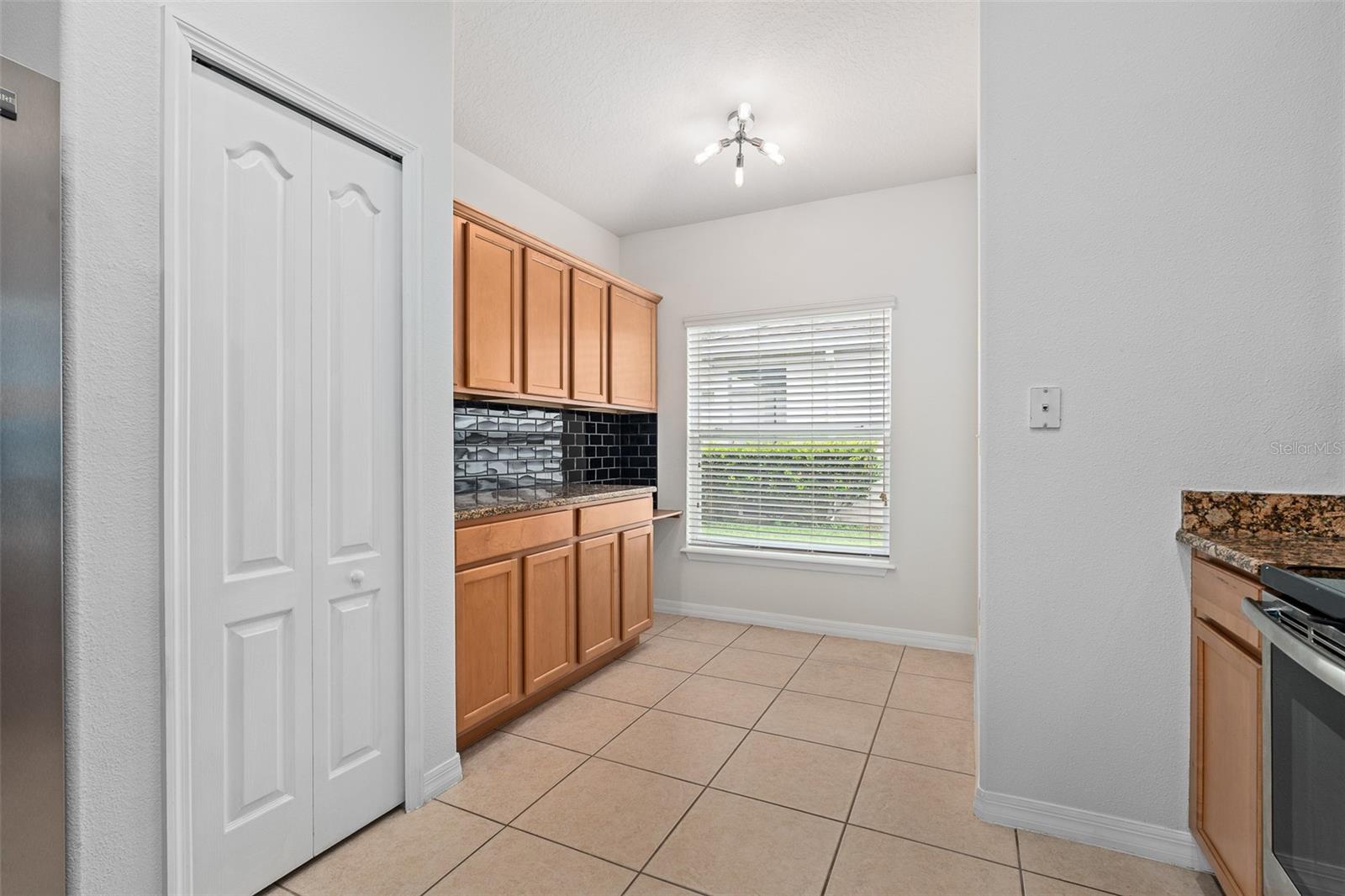 5317 Peach Blossom Blvd Property Photo 4