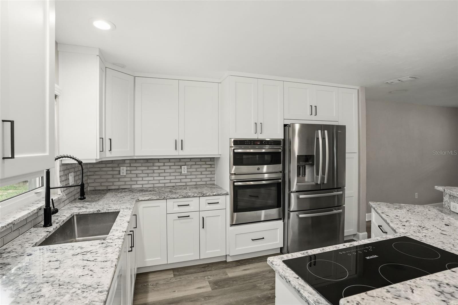 5780 Devon St Property Photo 10