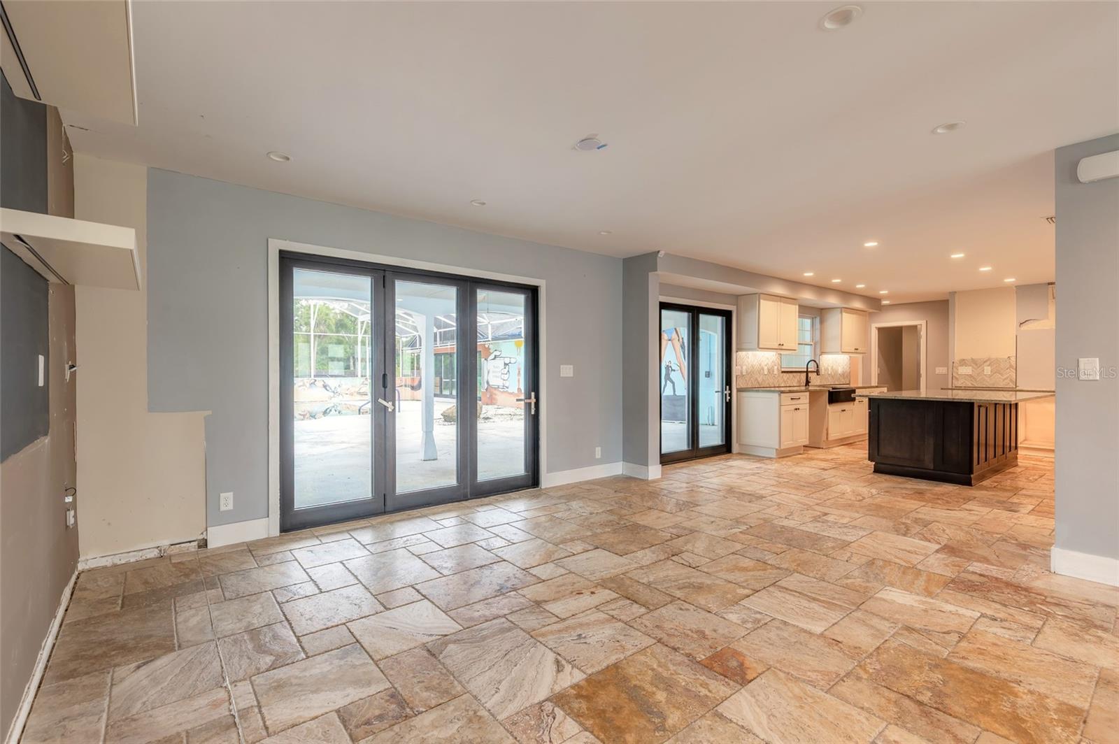 2015 Halifax Dr Property Photo 11
