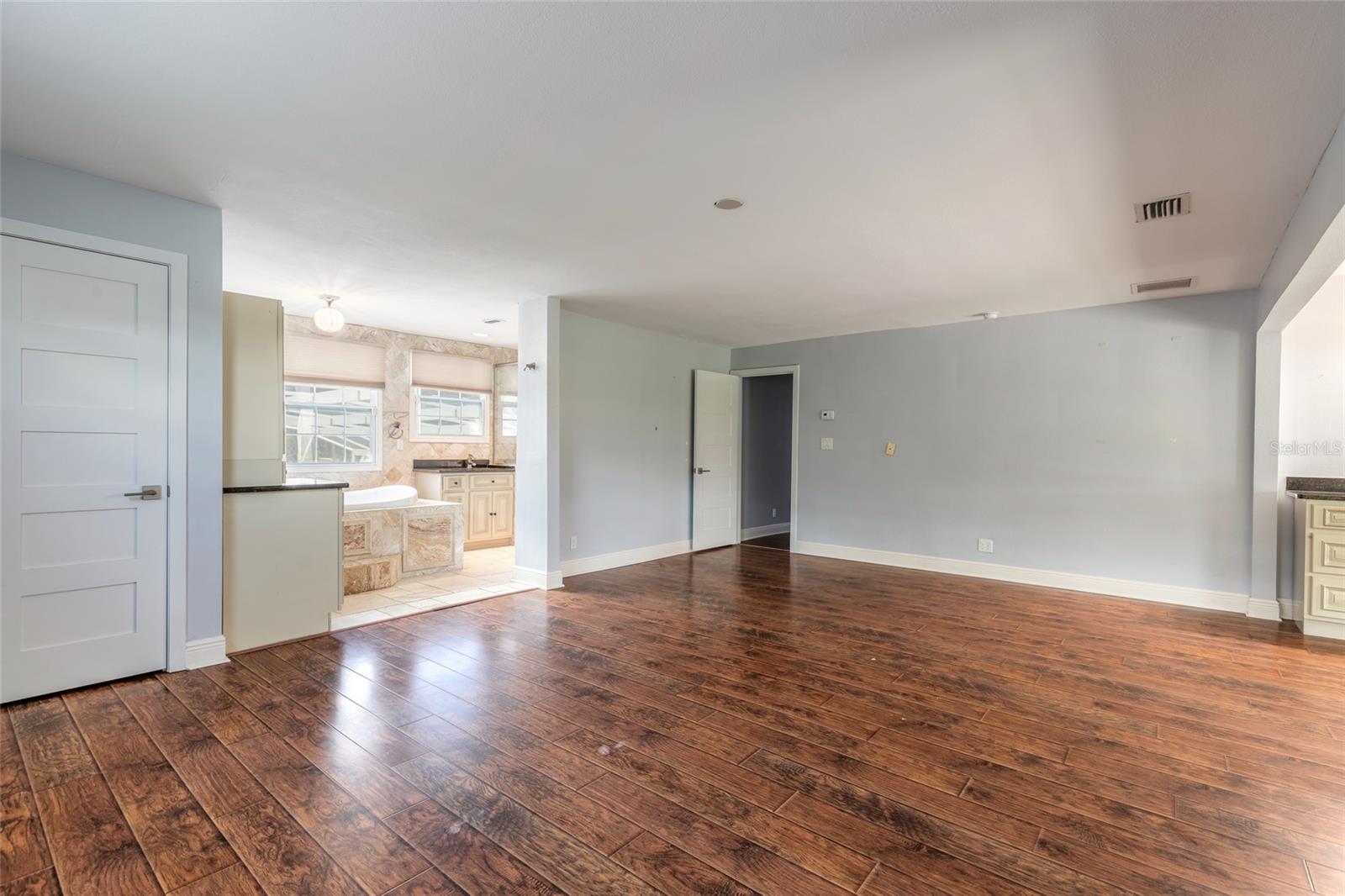 2015 Halifax Dr Property Photo 30