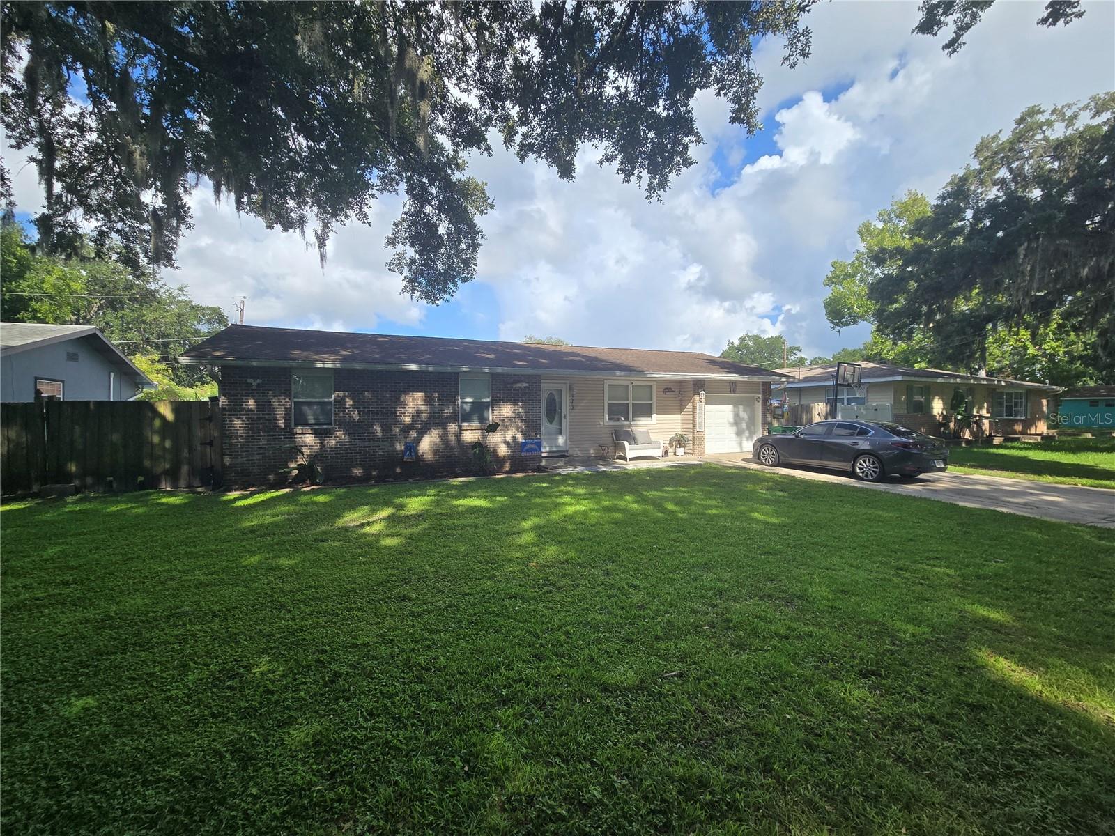 340 S CENTER ST Property Photo 1