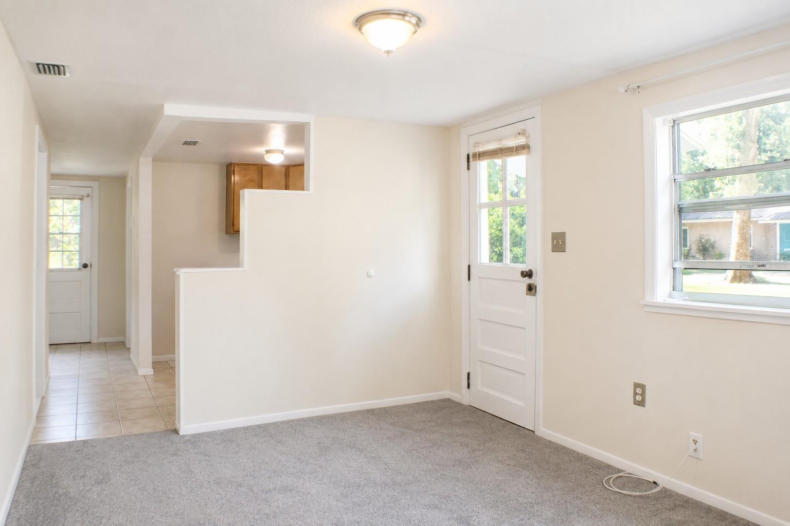 490 John St #a & B Property Photo 8