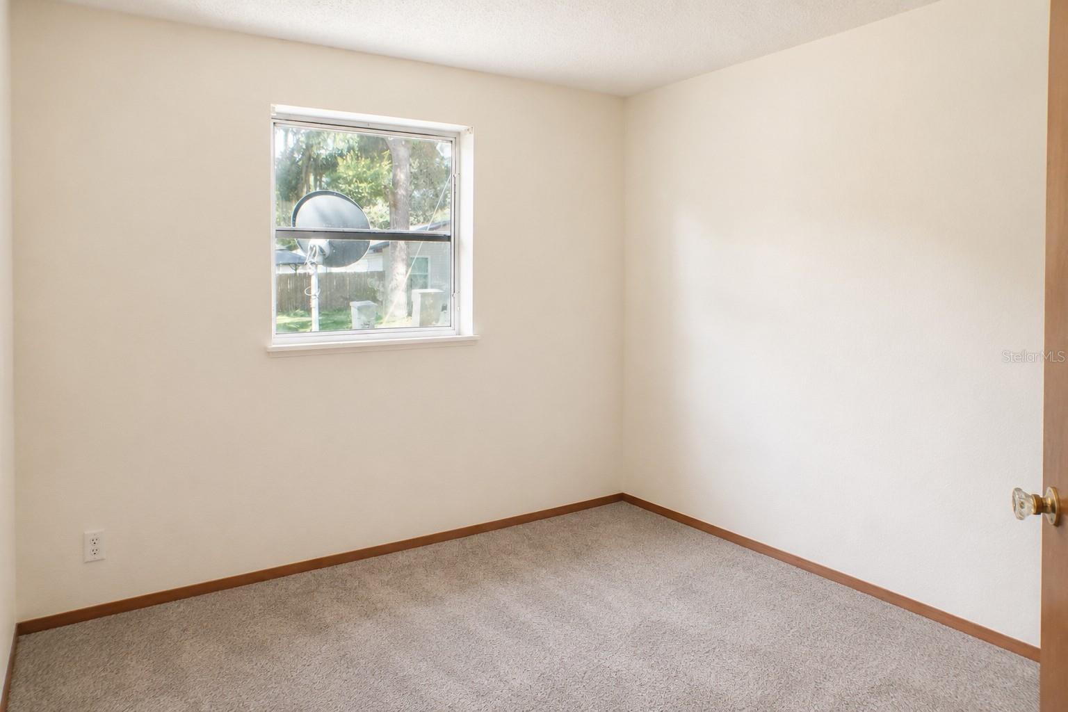 490 John St #a & B Property Photo 14