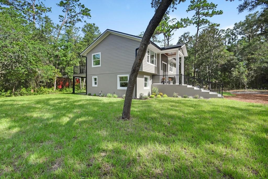 1530 Deermoss Ln Property Photo 2