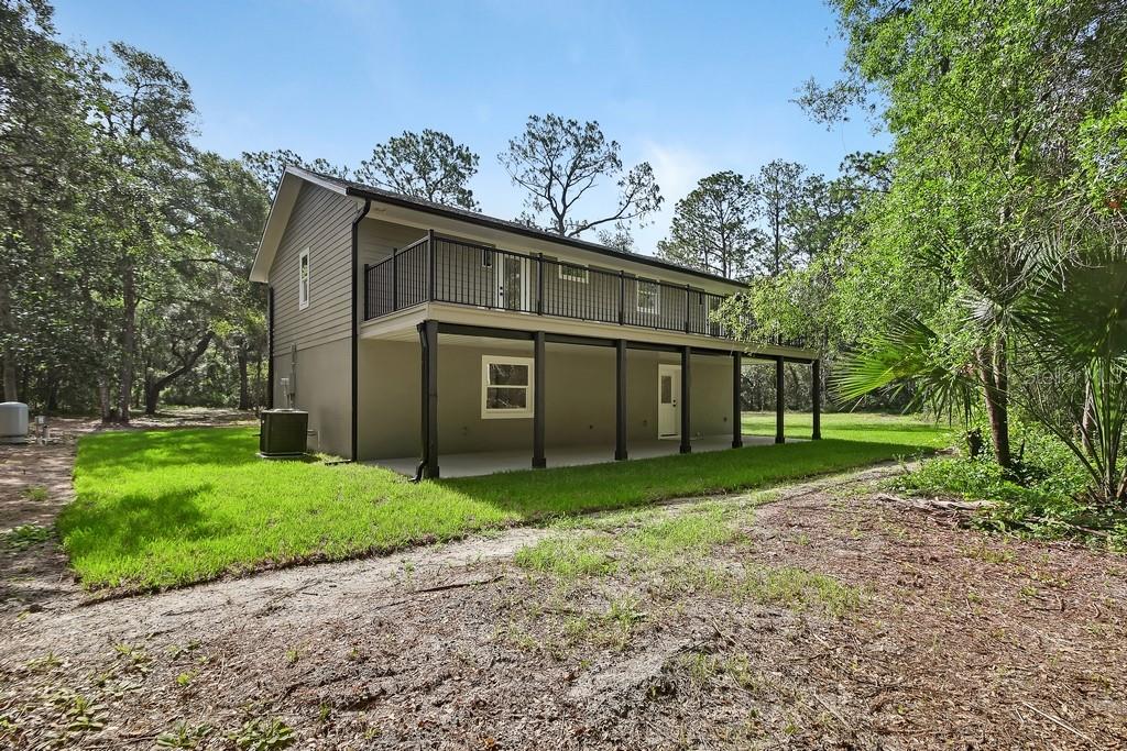 1530 Deermoss Ln Property Photo 3