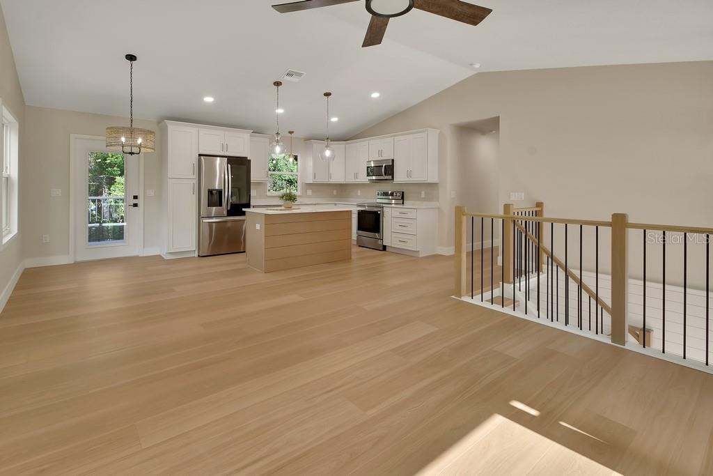 1530 Deermoss Ln Property Photo 8