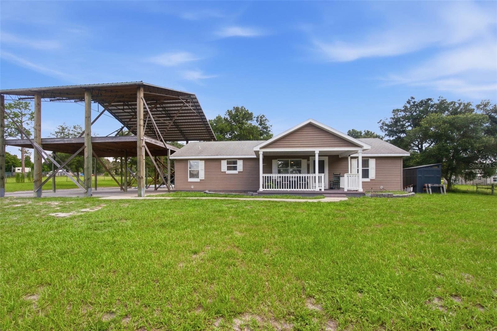 32416 Pine Rd Property Photo 3
