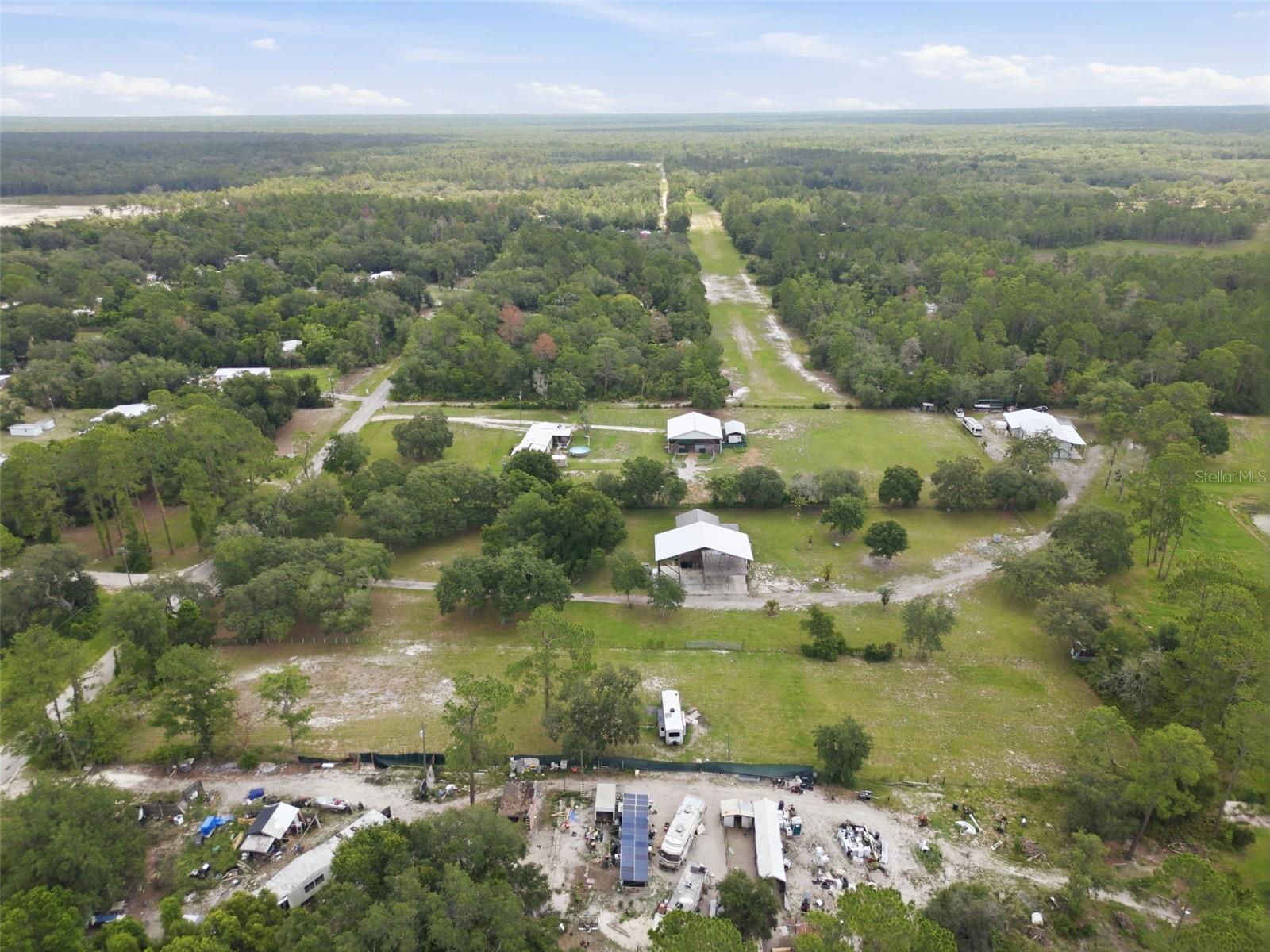 32402 Pine Rd Property Photo 10