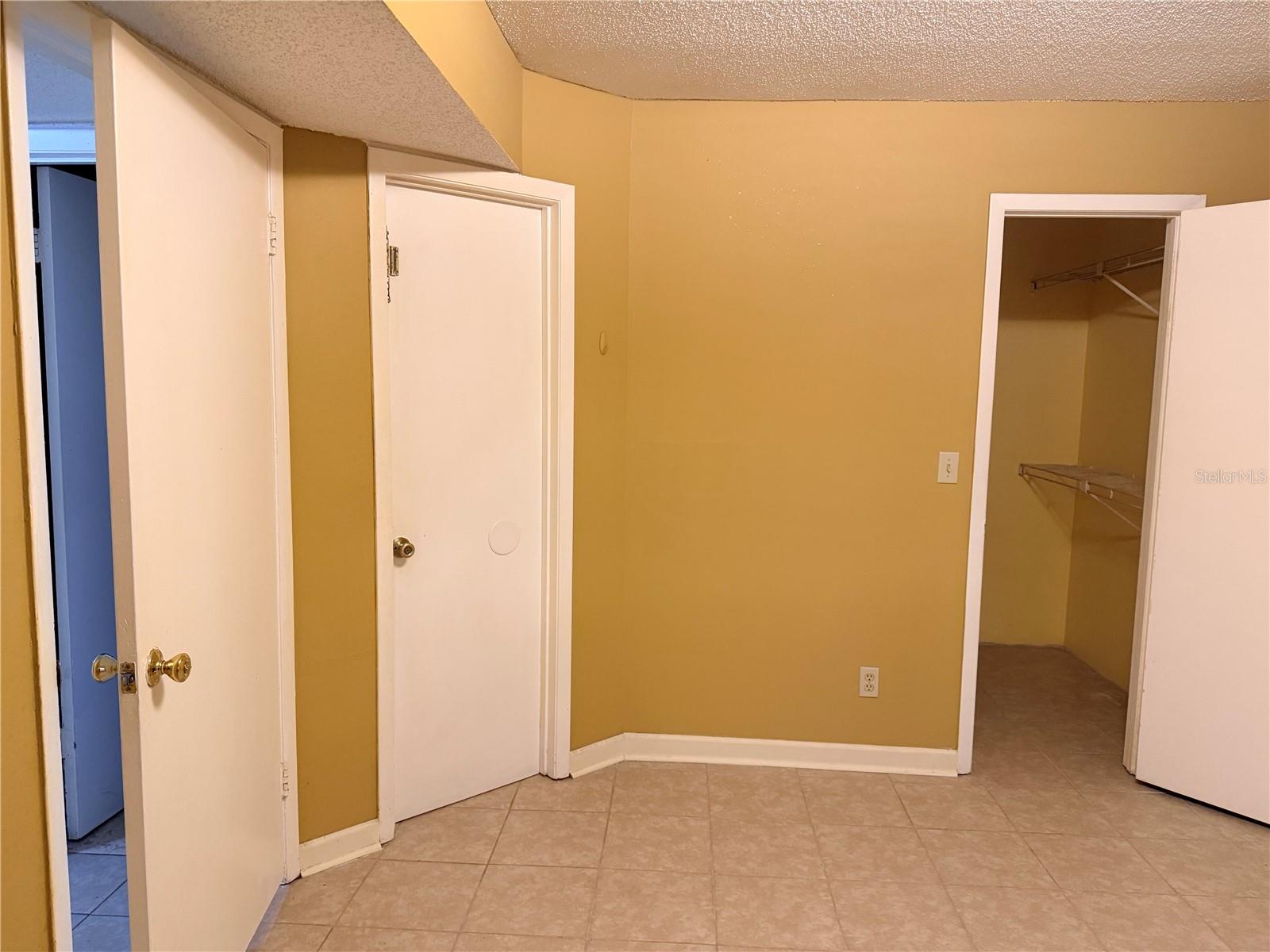 345 Forestway Cir #107 Property Photo 17