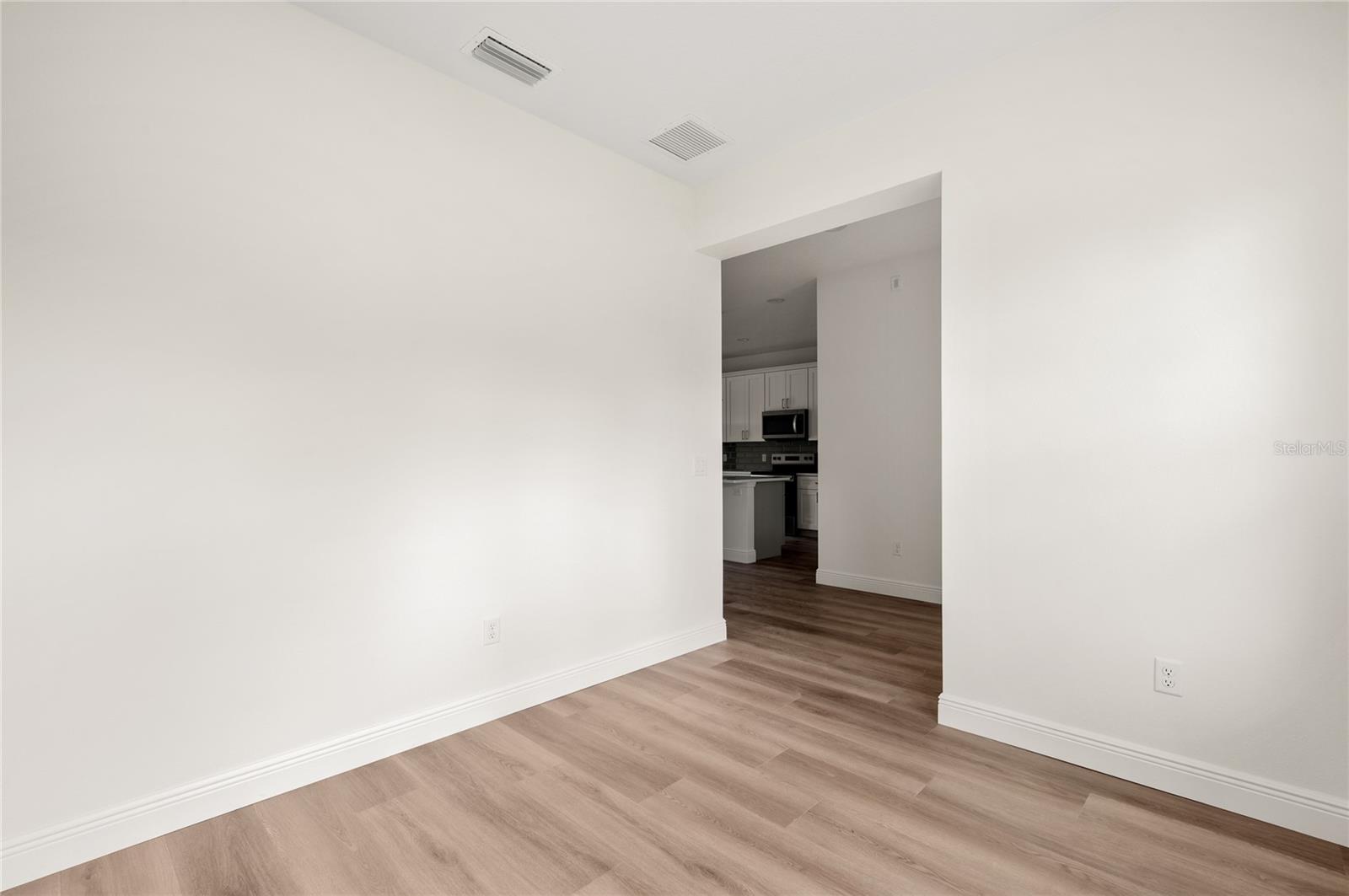 136 11th Ave Property Photo 8