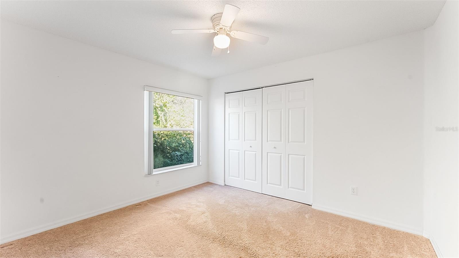 8 White Hurst Ln Property Photo 10
