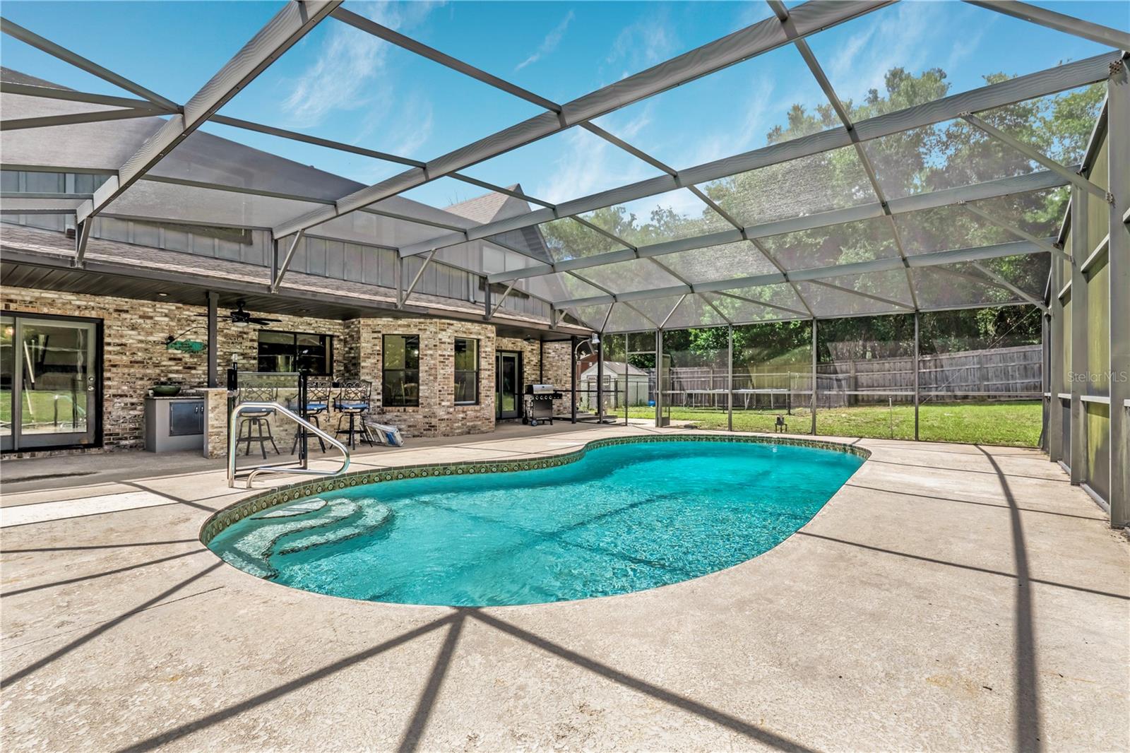 1375 Louis Ct Property Photo 2
